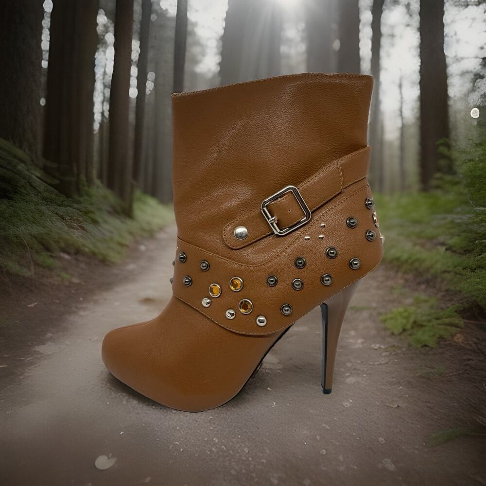 Issue Furge 4 1/2 Inch Ankle High Boot W/ Side Zipper - Size 8